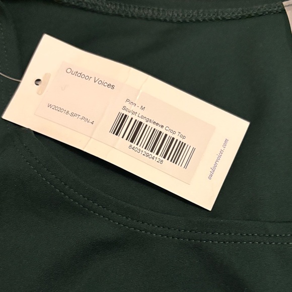 NWT Outdoor Voice Sculpt Crop Top in Dark Green Long Sleeve Size M - Picture 2 of 2